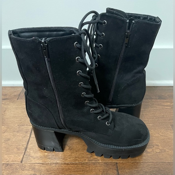 Rouge Helium Black Lace-Up Faux Suede Platform Boots Size 11 - Picture 6 of 8